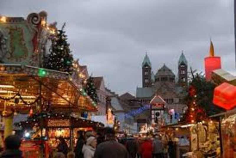 Ferienwohnungen Domblick Mit Historischem Innenhof Spire Extérieur photo